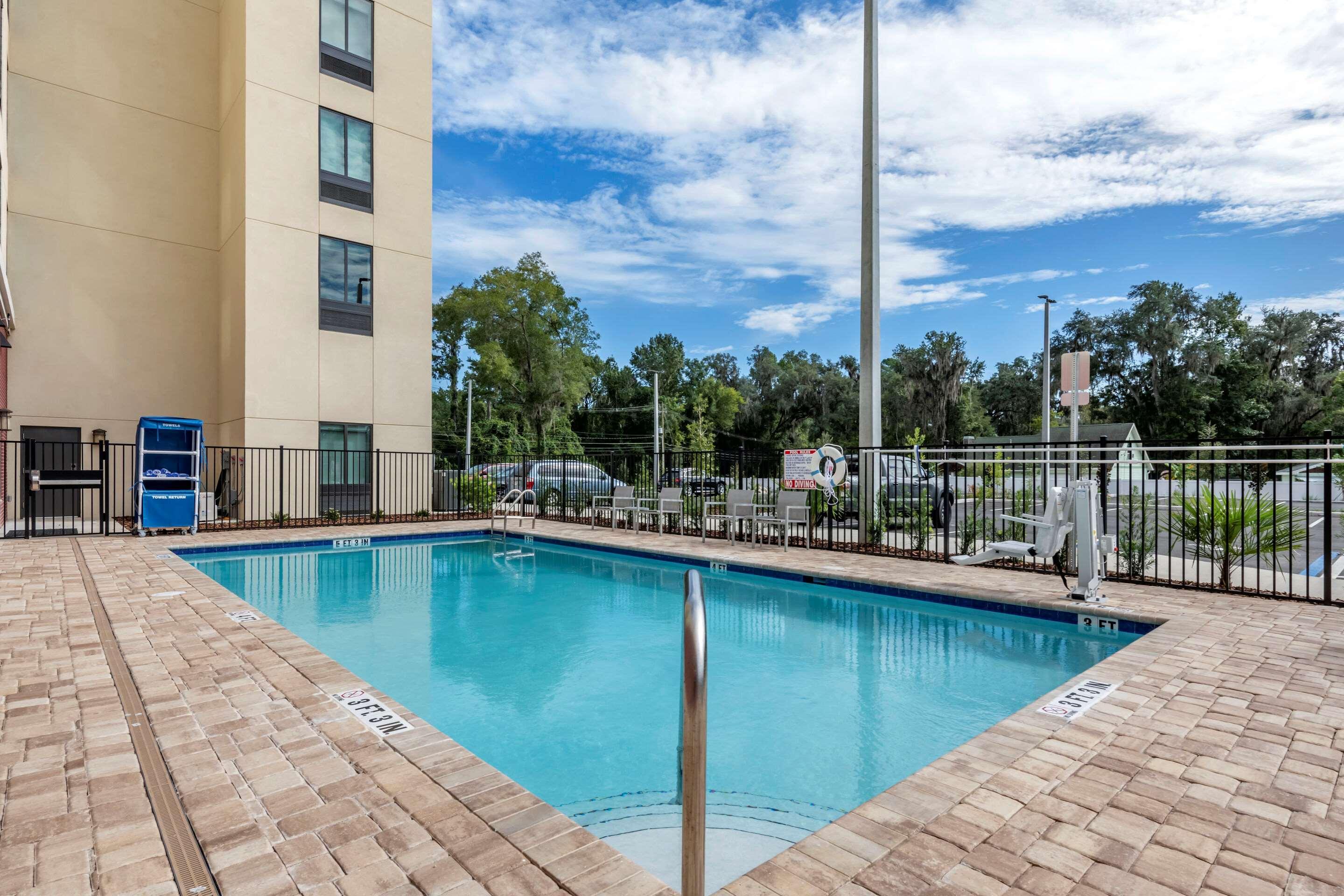 Comfort Suites Gainesville Near University Kültér fotó
